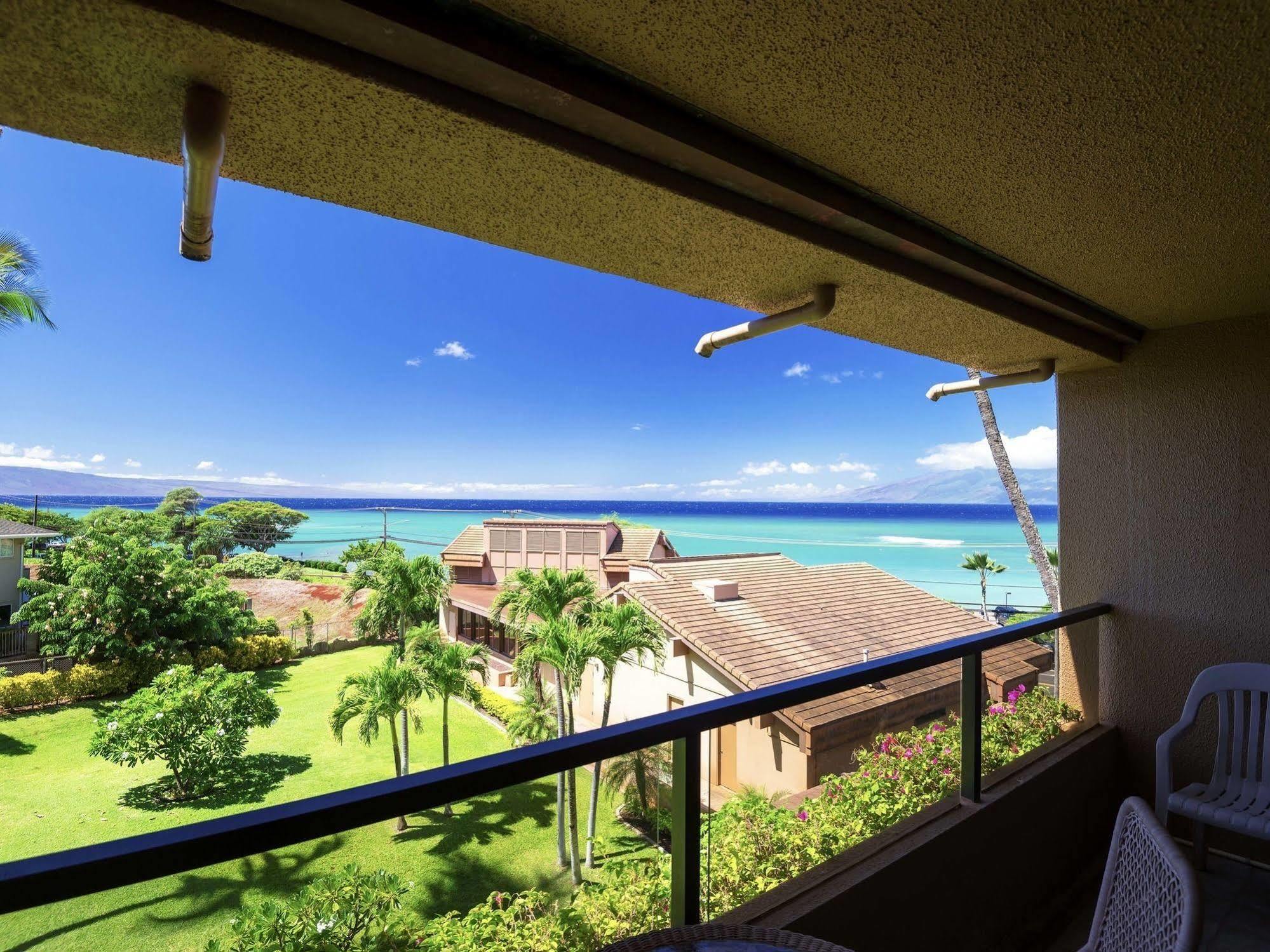 Kahana Villa Lahaina Exterior photo